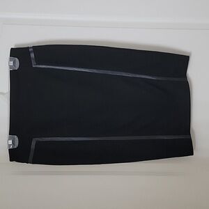 14th & Union Size 8 Black Pencil Skirt w Faux Leather Detail, Gently Used Cond.